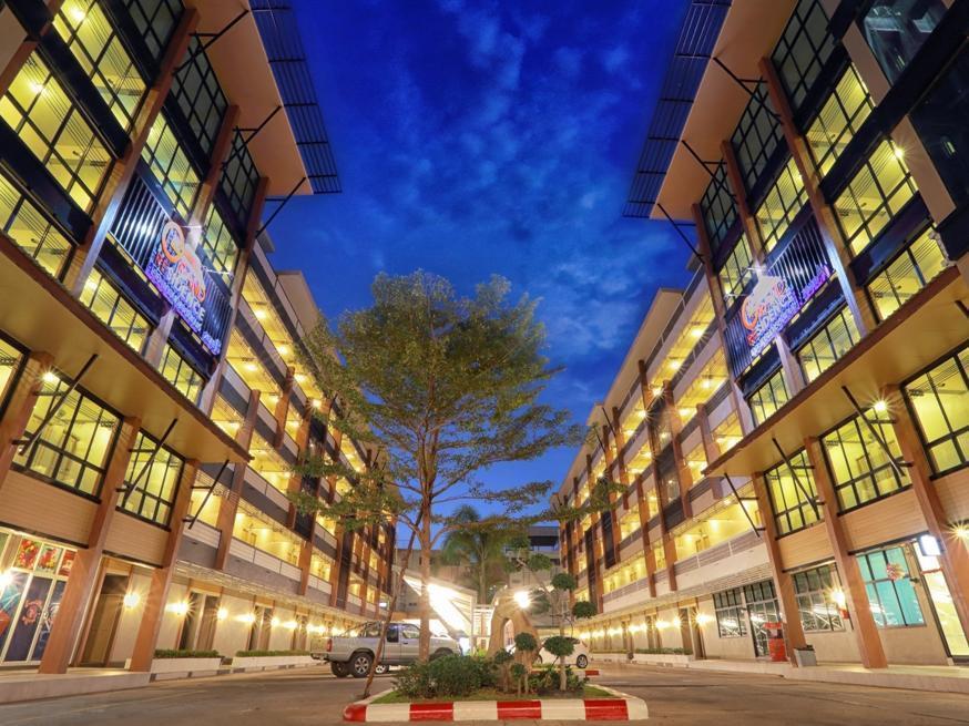 The Grand Residence Nakhonratchasima Exterior foto